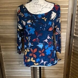 Weston size small long sleeved butterfly top great condition